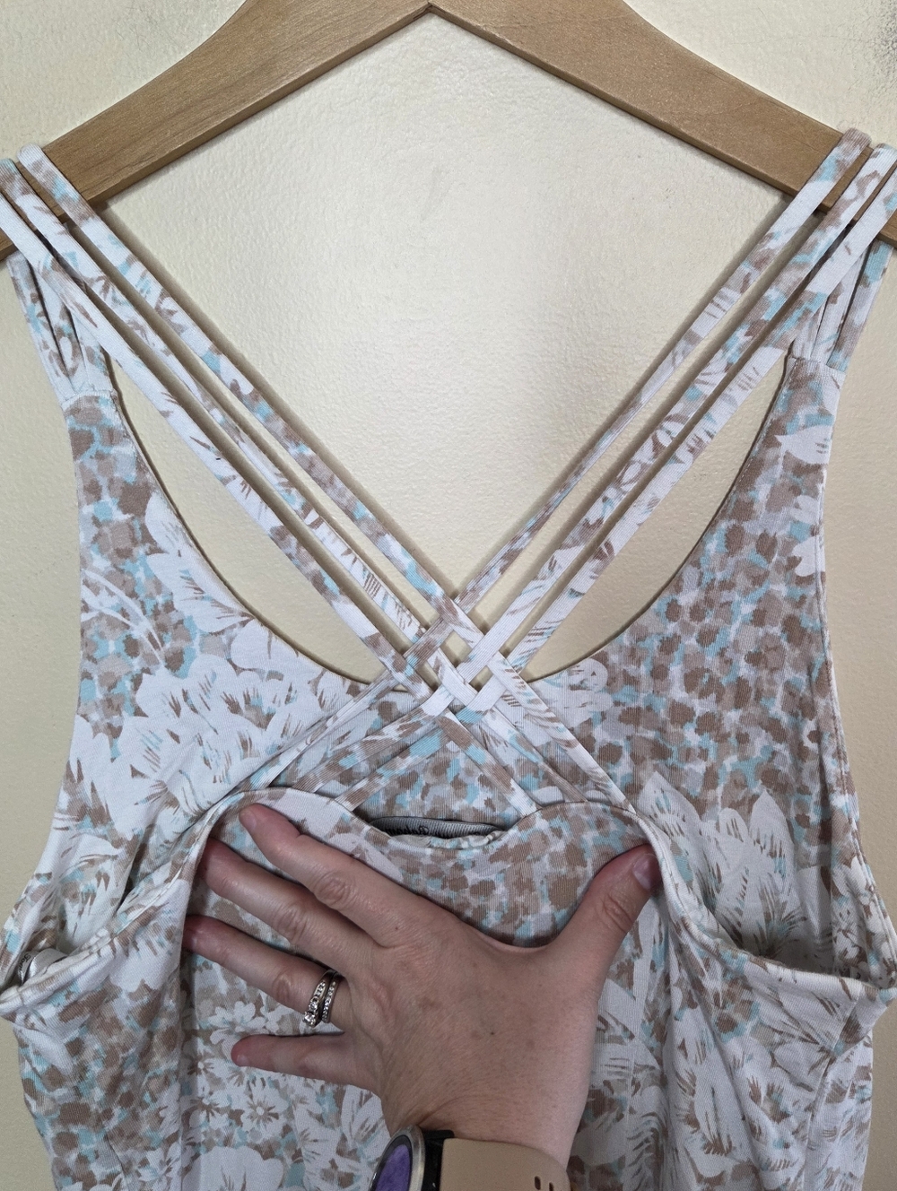 Tommy Bahama Brown Tan Ivory Floral Criss Cross Back Maxi Dress Size Medium - Picture 5 of 6